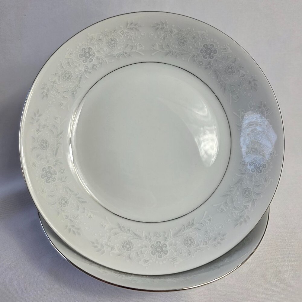TWO Crown Ming Queen's Lace Soup Bowls White Flowers Platinum Trim
